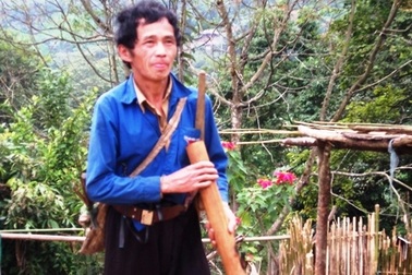 "Kỳ tích" cai nghiện bằng cách... phá đá mở đường