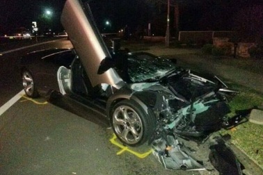 Lamborghini Murcielago tông SUV