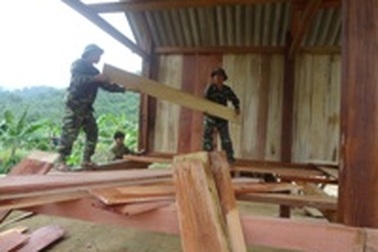 Bản nghèo “thay da đổi thịt” giữa đại ngàn