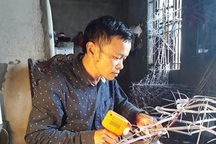 Kiếm bạc triệu mỗi ngày nhờ… ngôi sao gắn đèn Giáng sinh