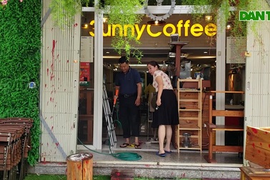 Quán cà phê bị “khủng bố” bằng sơn, mắm tôm