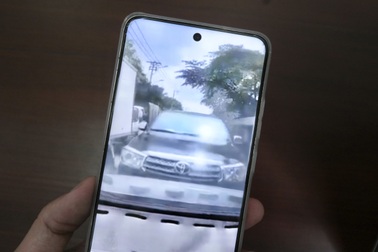 Tài xế ô tô chạy lấn làn ở TPHCM bị phạt 5 triệu đồng