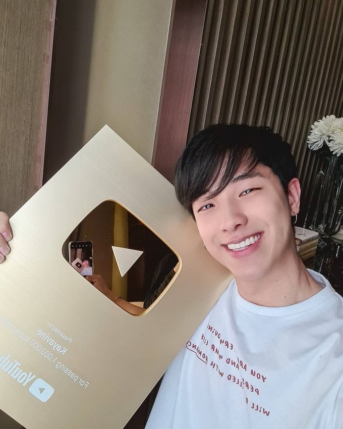 Dàn cast School 2015 bản Thái: Từ em gái cưng của siêu sao sân cỏ tới nam thần đam mỹ nức tiếng xứ Chùa Vàng - Ảnh 16. Dàn cast School 2015 bản Thái: Từ em gái cưng của siêu sao sân cỏ tới nam thần đam mỹ nức tiếng xứ Chùa Vàng - Ảnh 16.