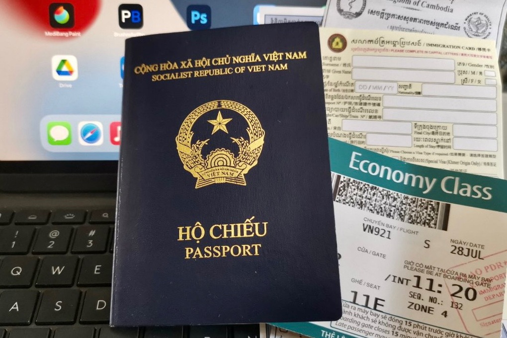 Tây Ban Nha thông báo quan trọng về hộ chiếu mẫu mới của Việt Nam - 1 Tây Ban Nha thông báo quan trọng về hộ chiếu mẫu mới của Việt Nam - 1