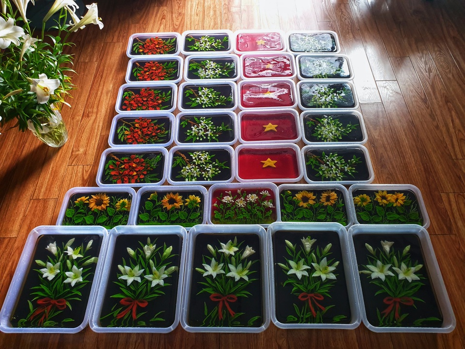 Chạy đua 24h để hoàn thành 200 chiếc bánh tặng y bác sĩ dịp Quốc khánh - 13 Chạy đua 24h để hoàn thành 200 chiếc bánh tặng y bác sĩ dịp Quốc khánh - 13