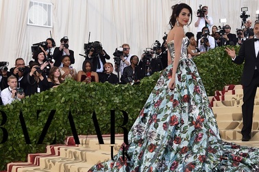 Amal Clooney và những lần xuất hiện ấn tượng trên thảm đỏ