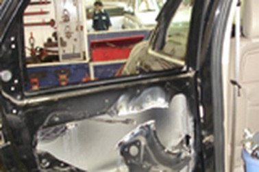 Một khách hàng bức xúc với đại lí của Ford