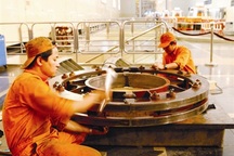 Tập đoàn nhà nước cắt giảm lương