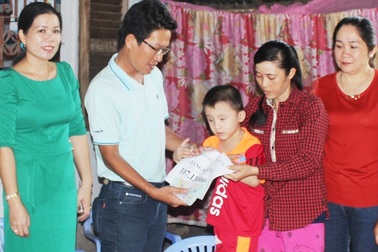 Hơn 107 triệu đồng tiếp tục đến với cháu Nguyễn Đức Trung