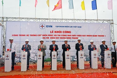 Phó thủ tướng Hoàng Trung Hải bấm nút khởi công xây hệ thống cung cấp điện cho Nhà máy Điện hạt nhân 