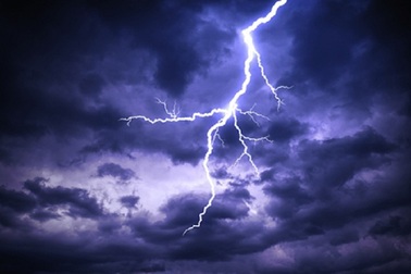 3 người bị sét đánh tử vong khi đang đào huyệt