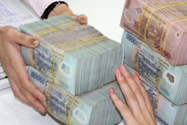 Hé lộ thù lao của người giàu nhất Việt Nam