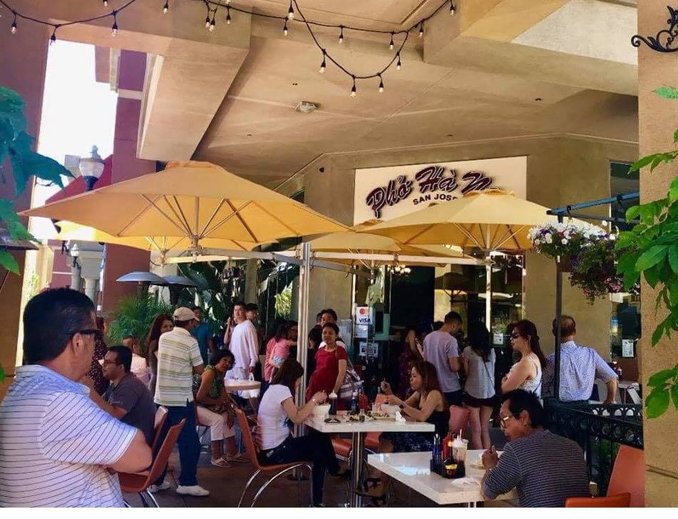 Bán phở ở Mỹ, vợ chồng Việt kiếm 35 tỷ đồng/tháng - 3