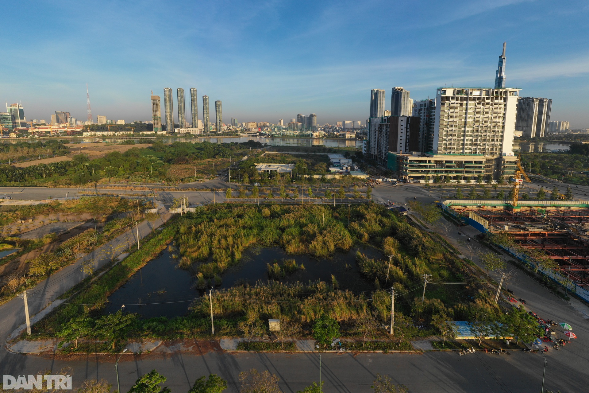 Cận cảnh lô đất hơn 10.000 m2 Tập đoàn Tân Hoàng Minh vừa xin bỏ cọc - 2 Cận cảnh lô đất hơn 10.000 m2 Tập đoàn Tân Hoàng Minh vừa xin bỏ cọc - 2
