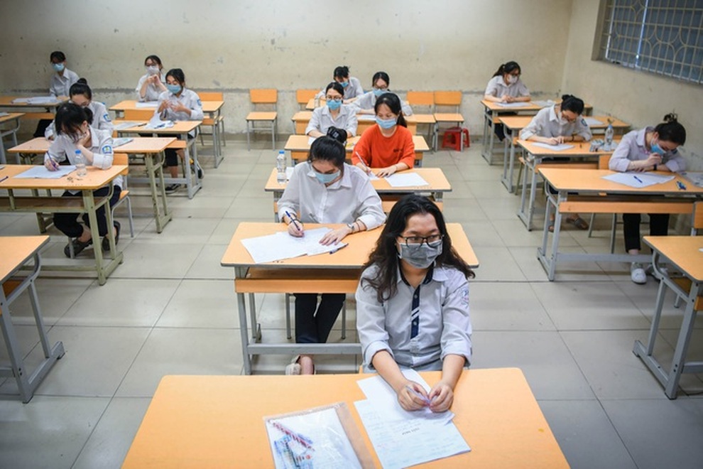 Nên đặc cách xét tốt nghiệp THPT cho tất cả thí sinh thi đợt 2 được không? - 2 Nên đặc cách xét tốt nghiệp THPT cho tất cả thí sinh thi đợt 2 được không? - 2