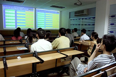 VN-Index lùi sát mốc 430 