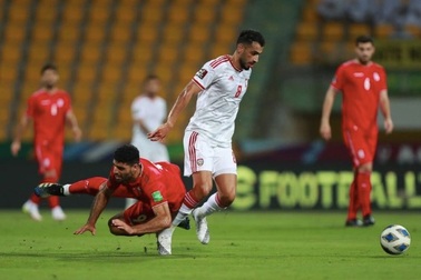 Vượt qua UAE, Iran giành lại ngôi đầu bảng A từ tay Hàn Quốc