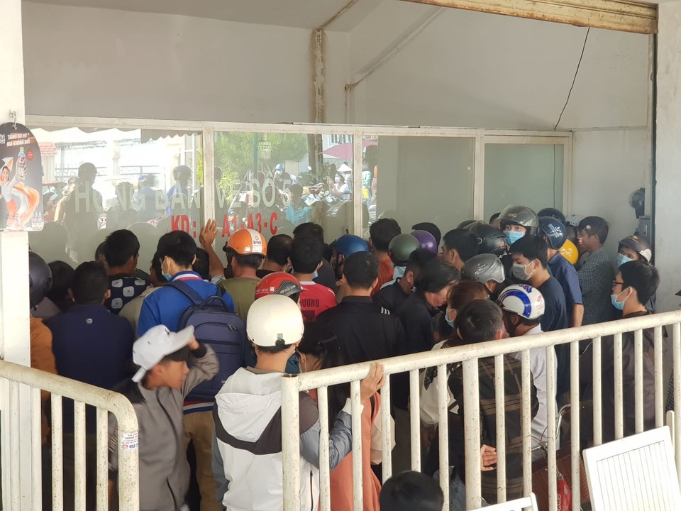 Sốt vé xem Công Phượng đấu Lee Nguyễn ở Pleiku - 1 Sốt vé xem Công Phượng đấu Lee Nguyễn ở Pleiku - 1