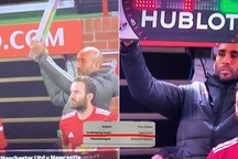 Thủ môn của Man Utd gây sốt khi sắm vai... trọng tài