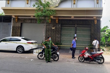 Vụ bắn nhau ở quán karaoke: Tạm giữ 20 nam nữ dương tính với ma túy