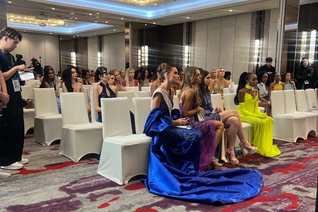 Căng thẳng tại Hoa hậu Hoàn vũ 2025: Nhiều thí sinh bức xúc bỏ về - 2 Căng thẳng tại Hoa hậu Hoàn vũ 2025: Nhiều thí sinh bức xúc bỏ về - 2