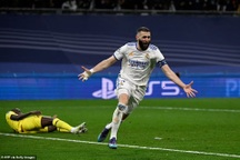 Báo giới quốc tế gọi Benzema là siêu anh hùng sau màn giải cứu Real Madrid