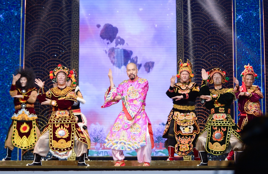 Cô đẩu Công Lý trở lại Táo quân với tạo hình đằm thắm, kiêu sa - 8 Cô đẩu Công Lý trở lại Táo quân với tạo hình đằm thắm, kiêu sa - 8