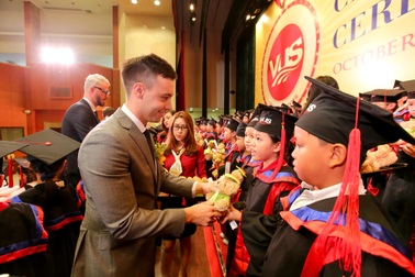 1.849 học viên bước vào cộng đồng tài năng VUS trong tháng 10/2018