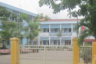 27 em học sinh tiểu học cấp cứu nghi ngộ độc thực phẩm