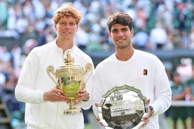 Sinner bỏ xa Alcaraz trên bảng xếp hạng ATP