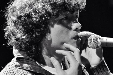 Ngô Hồng Quang thử nghiệm đối thoại quan họ với ngũ tấu đàn dây