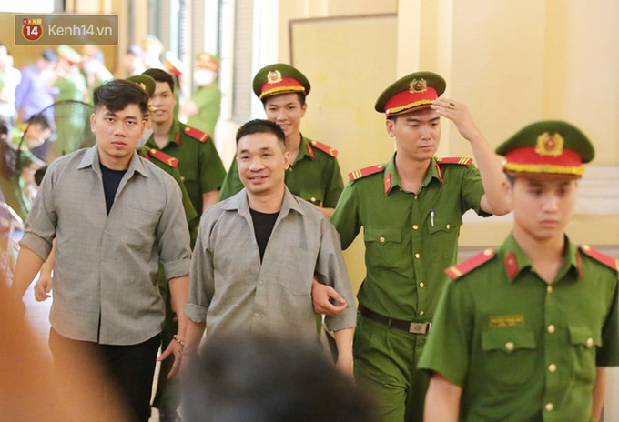 Ông trùm ma túy Văn Kính Dương: Từ cuộc vượt ngục trong đêm đến mối tình dang dở với hot girl Ngọc Miu - Ảnh 8. Ông trùm ma túy Văn Kính Dương: Từ cuộc vượt ngục trong đêm đến mối tình dang dở với hot girl Ngọc Miu - Ảnh 8.
