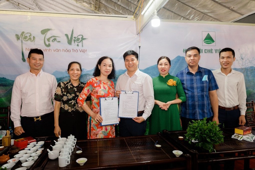 Yêu trà Việt - Cộng đồng kết nối lan tỏa Trà Việt - 3 Yêu trà Việt - Cộng đồng kết nối lan tỏa Trà Việt - 3