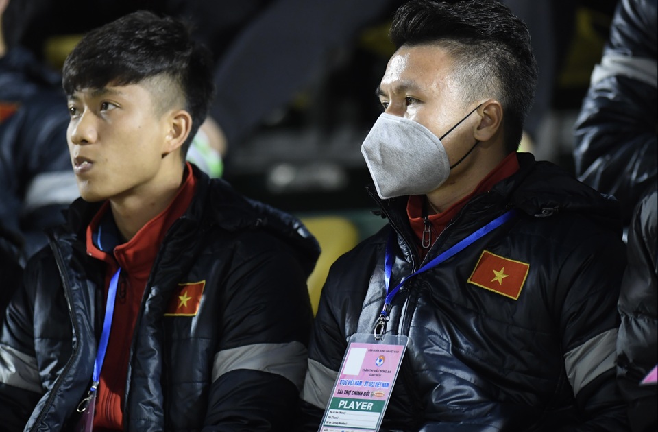 Tuyển Việt Nam 3-2 U22 Việt Nam: Văn Quyết, Đức Chinh ghi bàn - 28 Tuyển Việt Nam 3-2 U22 Việt Nam: Văn Quyết, Đức Chinh ghi bàn - 28