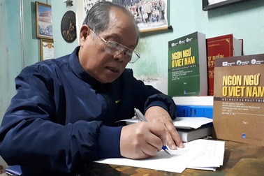 PGS.TS Bùi Hiền: “Người thân lo tôi đột quỵ nhưng tôi có áo giáp chống… gạch đá”