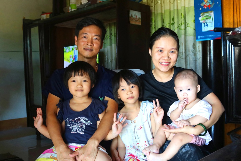 Bí thư Quảng Bình gửi thư cảm ơn cặp vợ chồng ủng hộ hơn 2 tỷ chống dịch - 1 Bí thư Quảng Bình gửi thư cảm ơn cặp vợ chồng ủng hộ hơn 2 tỷ chống dịch - 1