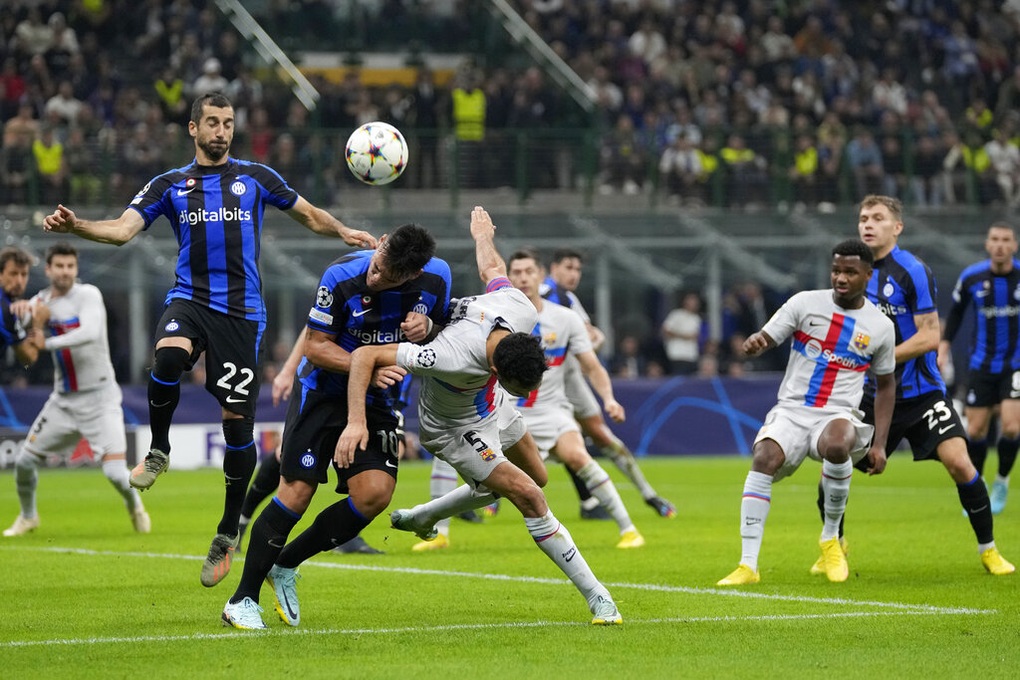 Barcelona thua đau Inter Milan, Bayern Munich giữ mạch toàn thắng - 1 Barcelona thua đau Inter Milan, Bayern Munich giữ mạch toàn thắng - 1