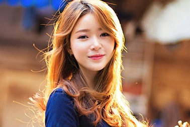 Nữ sinh Sài Gòn xinh đẹp dịu dàng trong ánh hoàng hôn