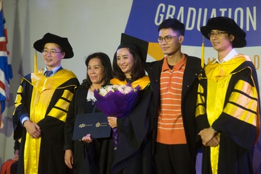 Quỹ học bổng giá trị 80 tỷ đồng dành cho sinh viên Việt Nam