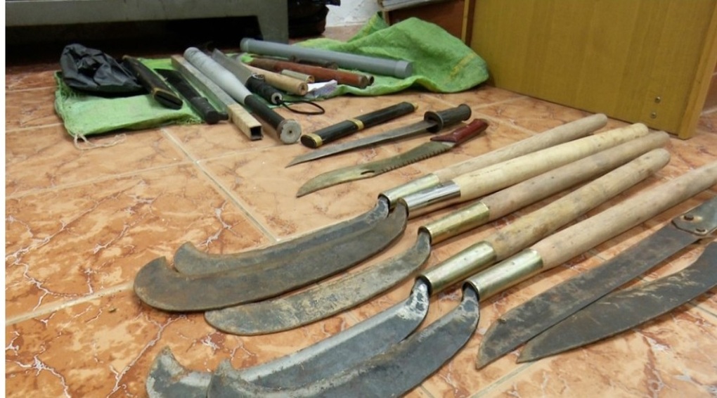 Mang súng, dao đi hỗn chiến, 12 đối tượng bị bắt khẩn cấp - 2 Mang súng, dao đi hỗn chiến, 12 đối tượng bị bắt khẩn cấp - 2