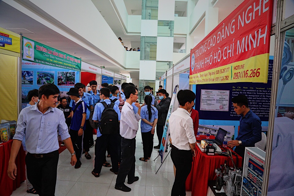 Sôi động Ngày hội khởi nghiệp đầu tiên của HS, SV giáo dục nghề nghiệp - 2 Sôi động Ngày hội khởi nghiệp đầu tiên của HS, SV giáo dục nghề nghiệp - 2