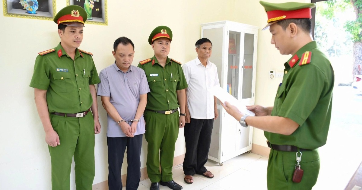 Bắt giám đốc Công ty Athena vì sản xuất kem chống nắng, mỹ phẩm giả
