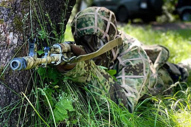 Nga tự tin đặt thời hạn kiểm soát Lysychansk, Ukraine điều quân tiếp viện