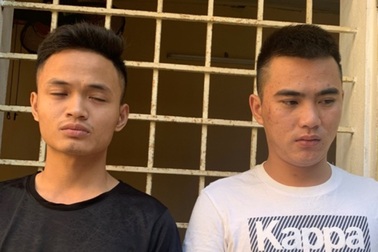 Ném chất bẩn vào cửa hàng quần áo để đòi nợ thuê