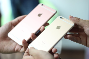 Bộ đôi iPhone 6S, 6S Plus bản chính thức đầu tiên về Việt Nam