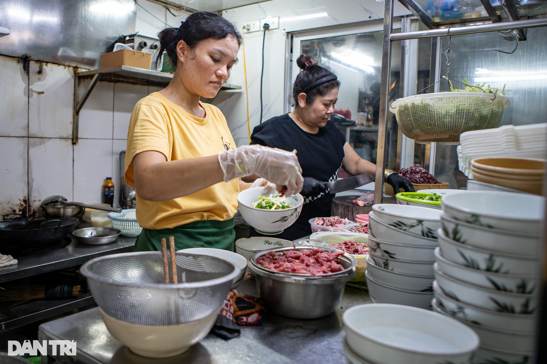 Michelin gọi tên 3 quán phở Hà Nội: Khách Tây khen, khách Việt thấy thường - 4 Michelin gọi tên 3 quán phở Hà Nội: Khách Tây khen, khách Việt thấy thường - 4