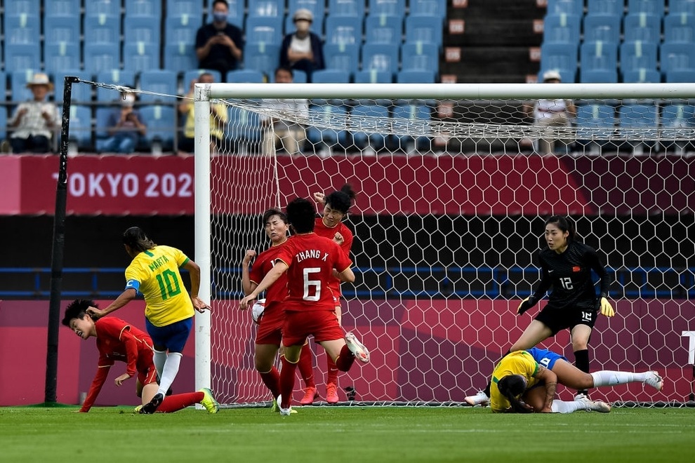 Hủy diệt nữ Trung Quốc 5-0, hai cầu thủ nữ Brazil lập kỷ lục khó tin - 3 Hủy diệt nữ Trung Quốc 5-0, hai cầu thủ nữ Brazil lập kỷ lục khó tin - 3