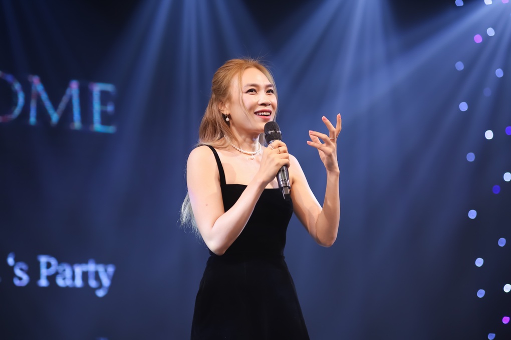 Mỹ Tâm hé lộ lý do hoãn làm phim tài liệu, bất ngờ công bố phim Tri âm - 1 Mỹ Tâm hé lộ lý do hoãn làm phim tài liệu, bất ngờ công bố phim Tri âm - 1