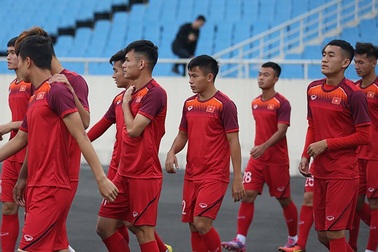 Đội hình U23 Việt Nam đấu Brunei: Vắng Đình Trọng, Đức Chinh đá trung phong?