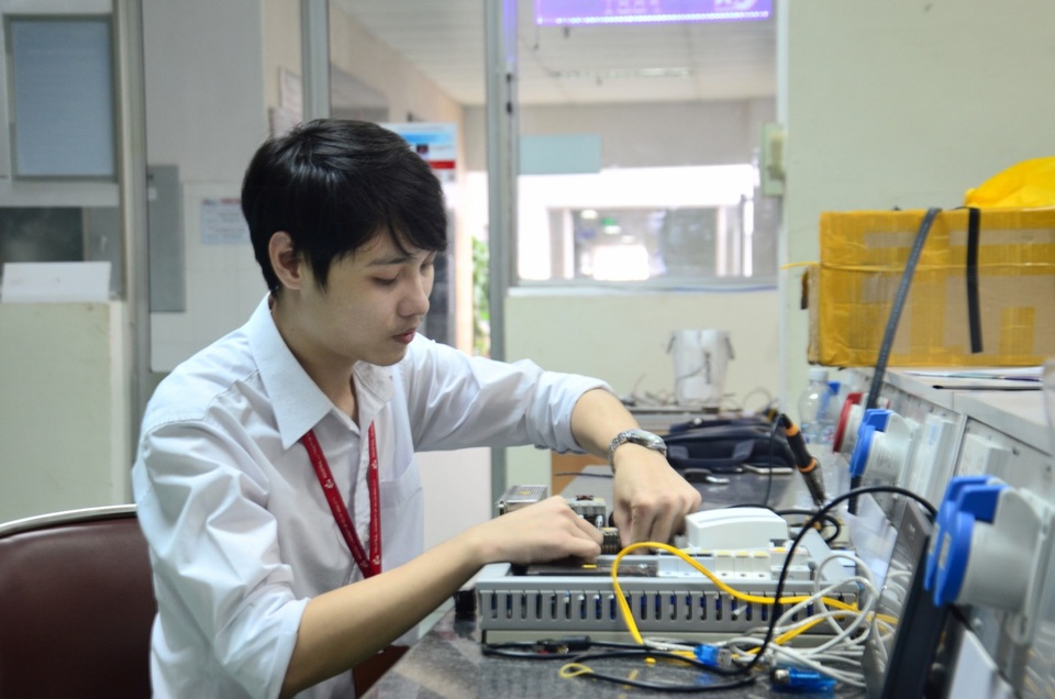 Tuyển sinh 2021: Nhiều ngành học mới, đa dạng phương thức xét tuyển - 2 Tuyển sinh 2021: Nhiều ngành học mới, đa dạng phương thức xét tuyển - 2